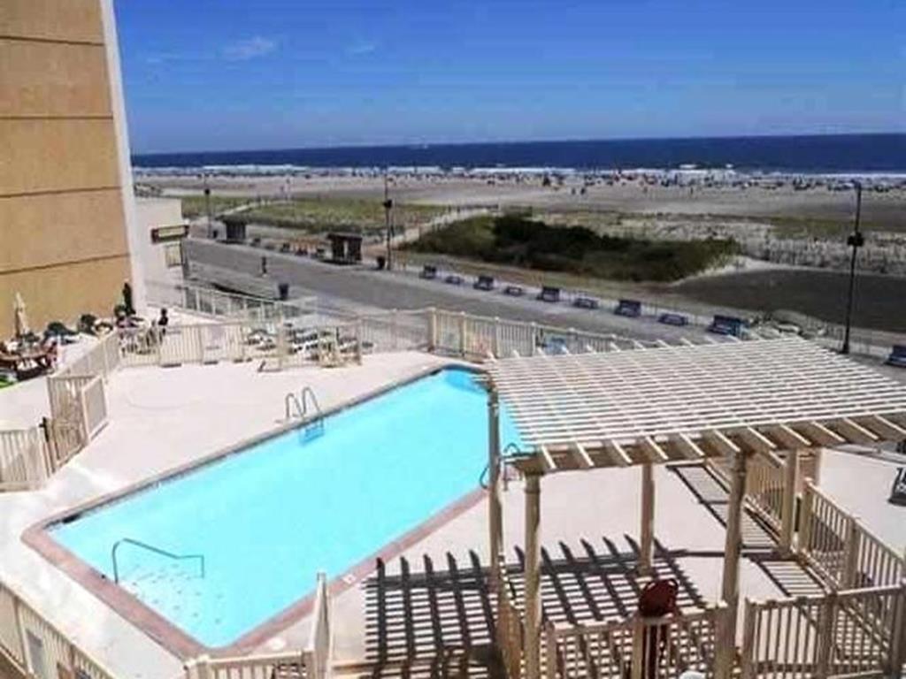 1900 BOARDWALK 204 NORTH WILDWOOD BEACHFRONT SUMMER VACATION RENTALS
